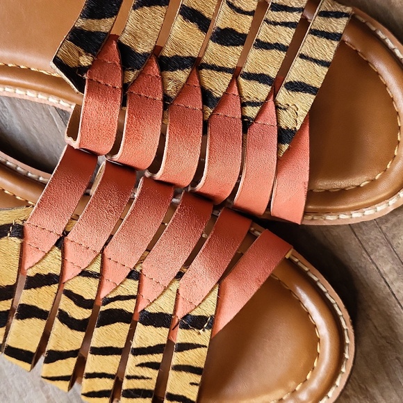 Crown Vintage Animal Print Cow Hair and Coral Leather Sandal Slides, 7.5 - Picture 4 of 11